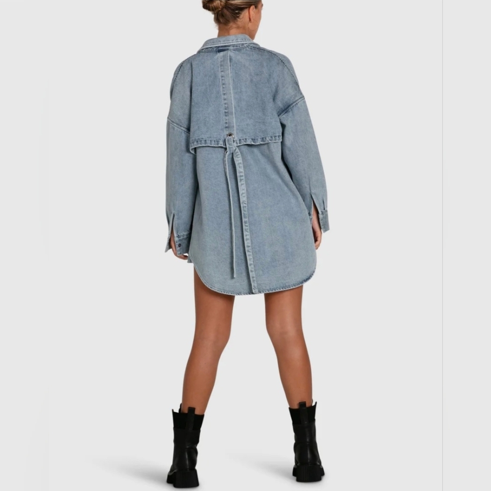 BELLE & BLOOM  Into Him Oversized Denim Shirt M Stonewash Color